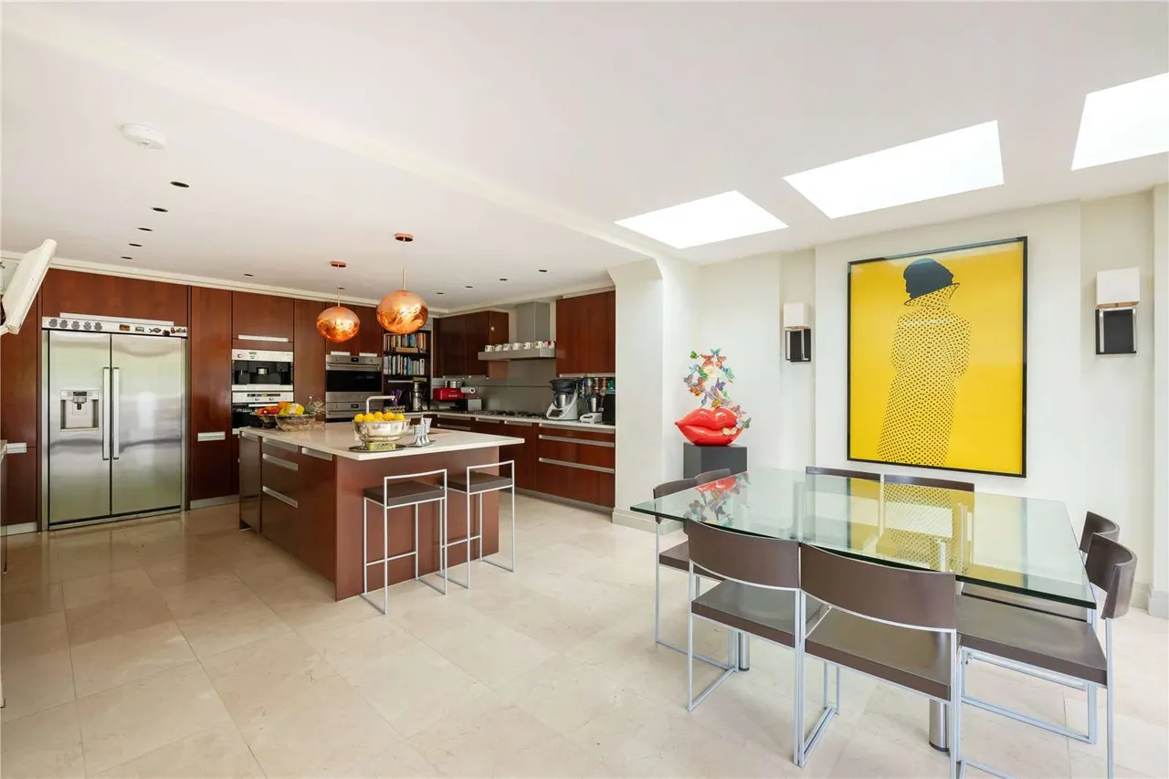 Haverstock Hill, Belsize Park, London, NW3 2AT, photo 11