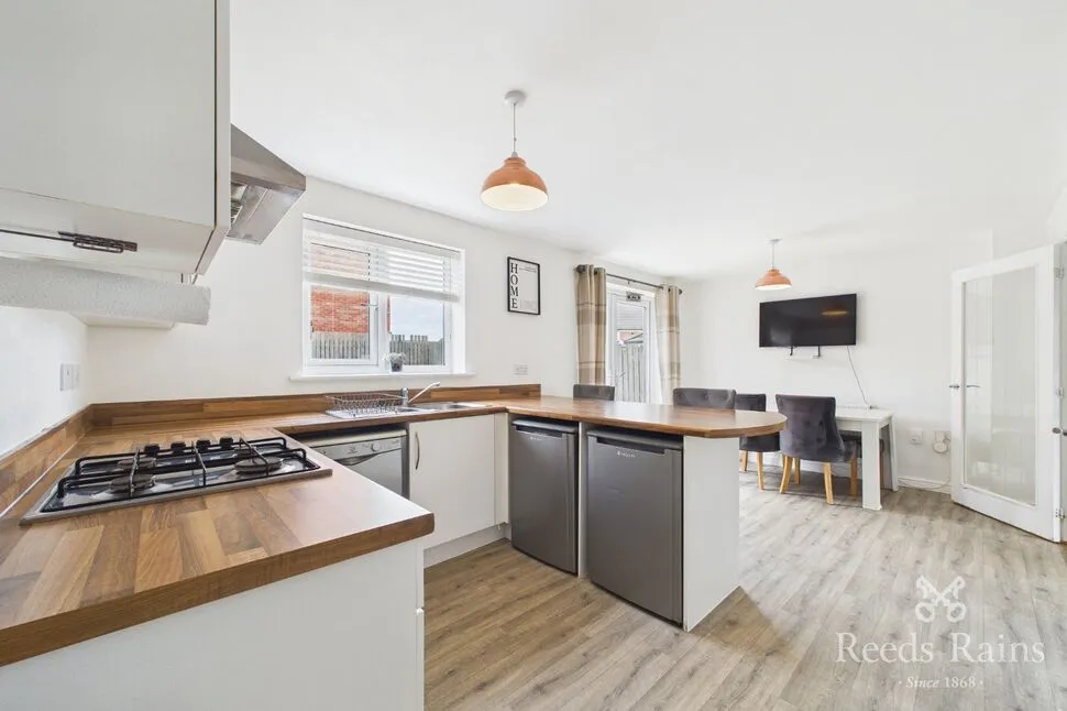Lyle Mews, Thurcroft, S66, photo 5