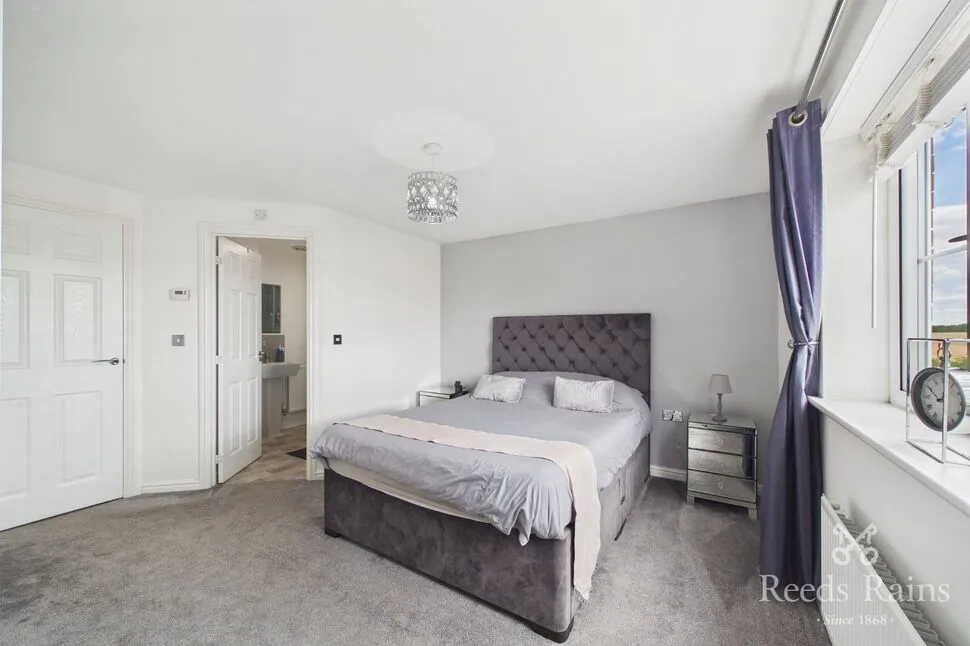 Lyle Mews, Thurcroft, S66, photo 11