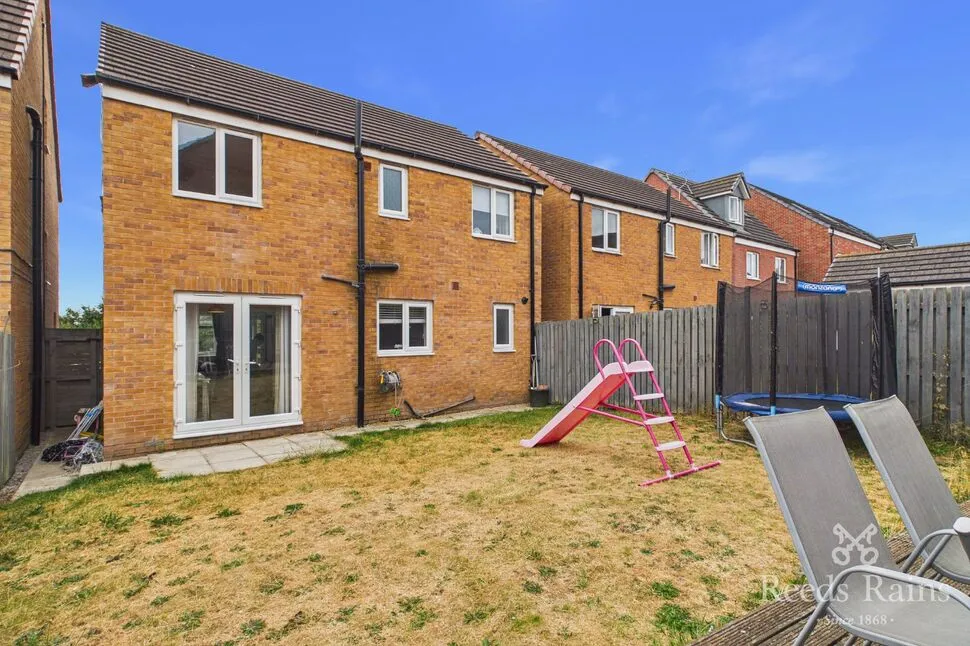 Lyle Mews, Thurcroft, S66, photo 17