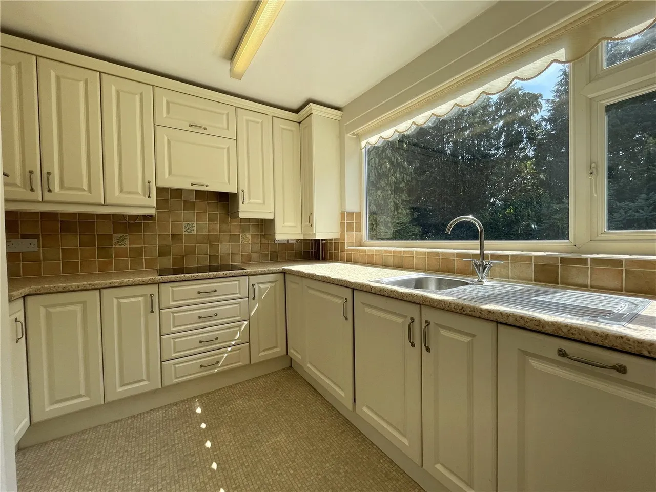 Bocking Lane, Sheffield, S8, photo 10