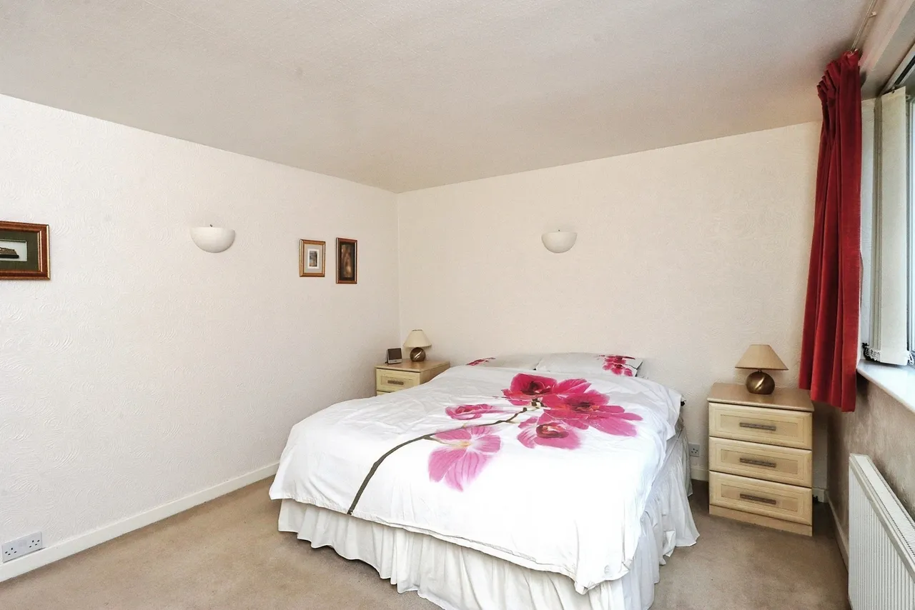 Bocking Lane, Sheffield, S8, photo 13