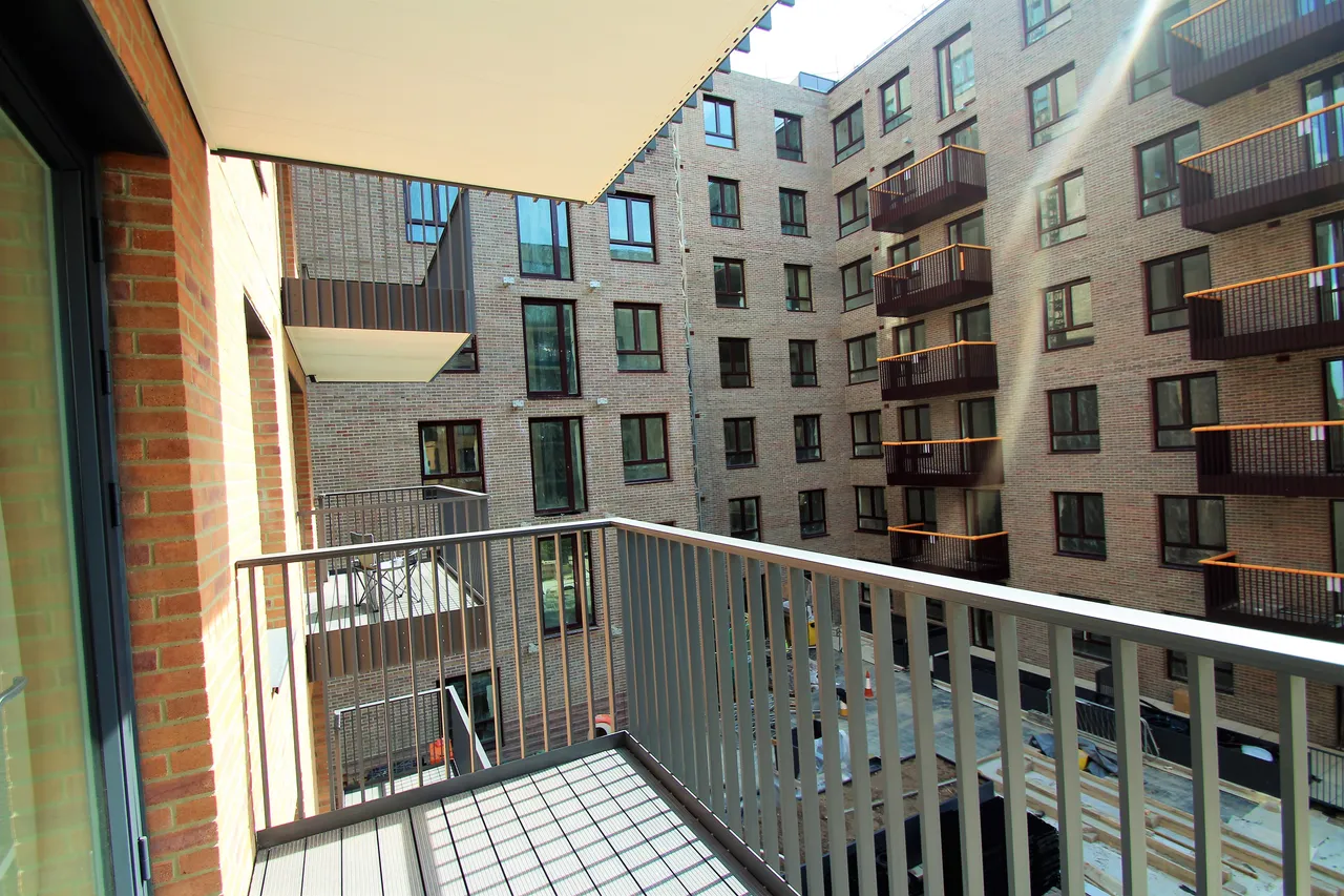 Taro Apartments, Eastman Village, HA1, photo 8