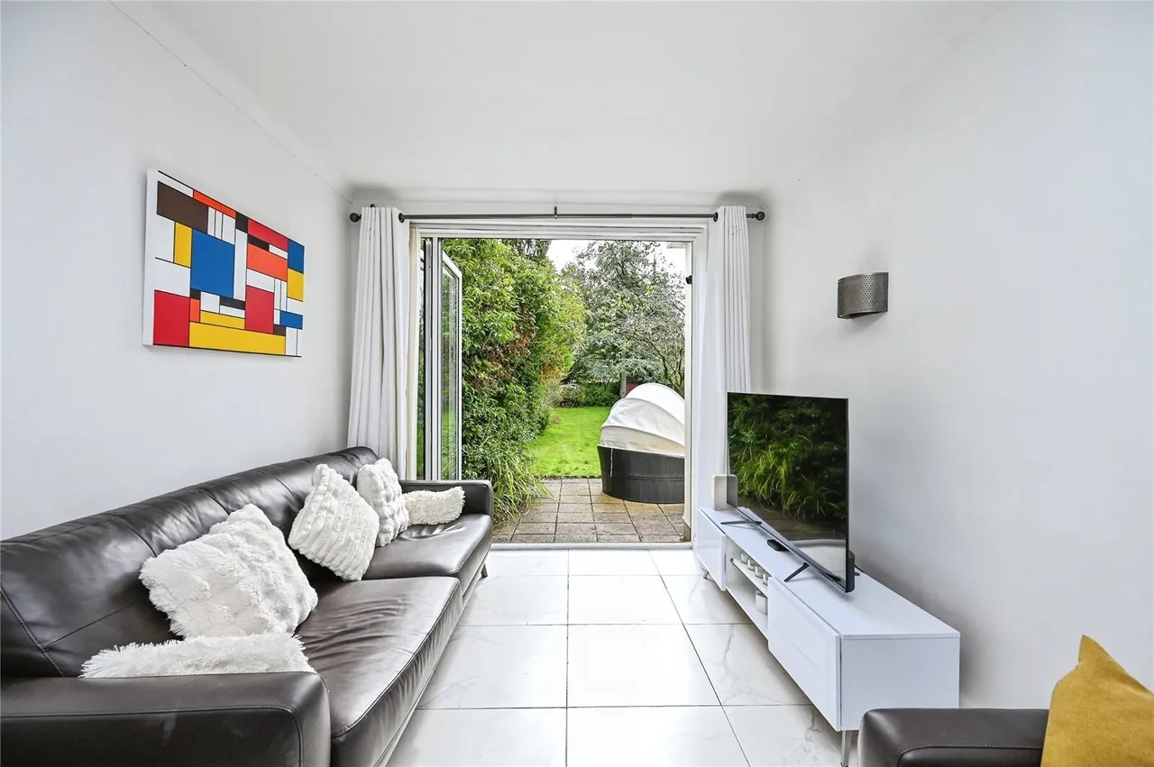 Rosslyn Avenue, Maghull, L31, photo 4