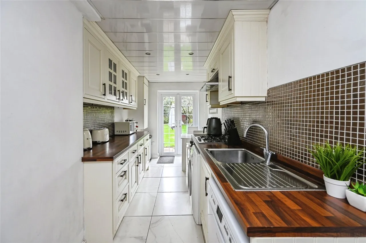 Rosslyn Avenue, Maghull, L31, photo 6