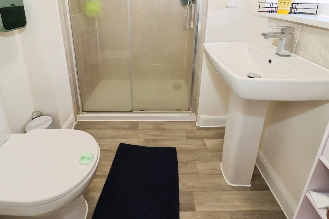 Hutchinson Road, Yate, BS37, photo 9