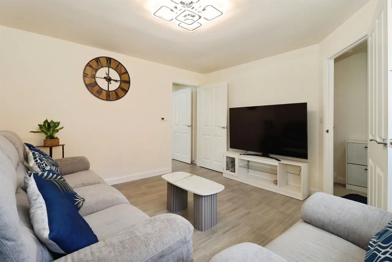Hutchinson Road, Yate, BS37, photo 3