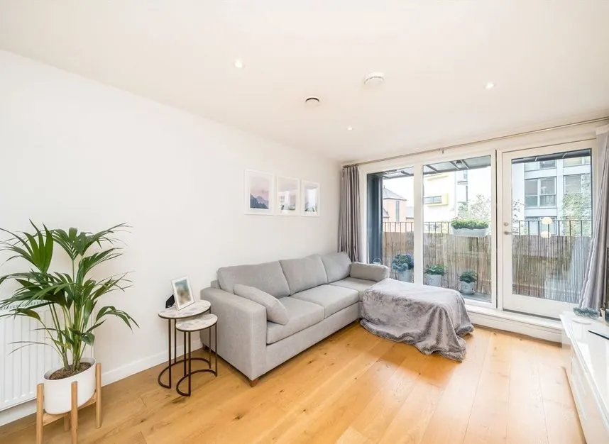 Coombe Road, Kingston Upon Thames, KT2, photo 2
