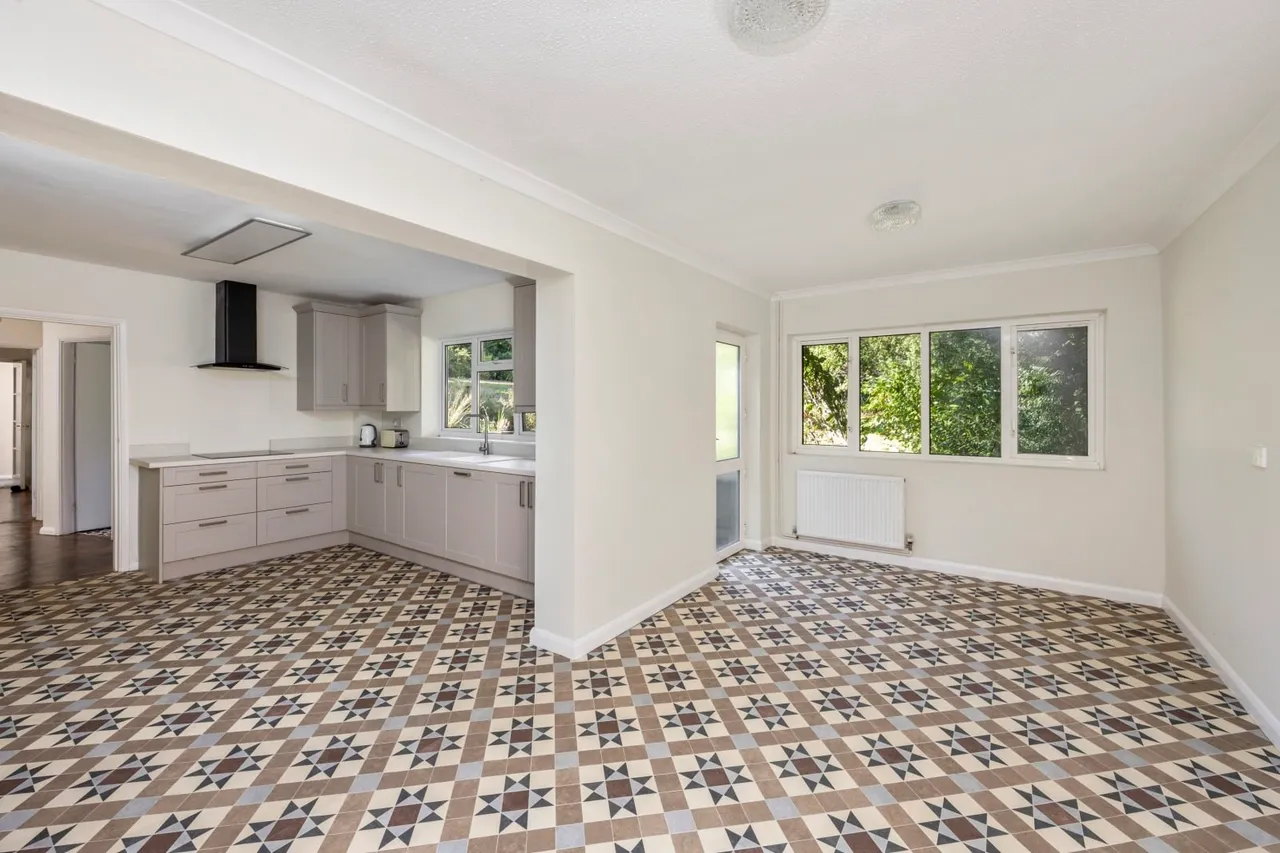 Priory Road, Forest Row, RH18, photo 8