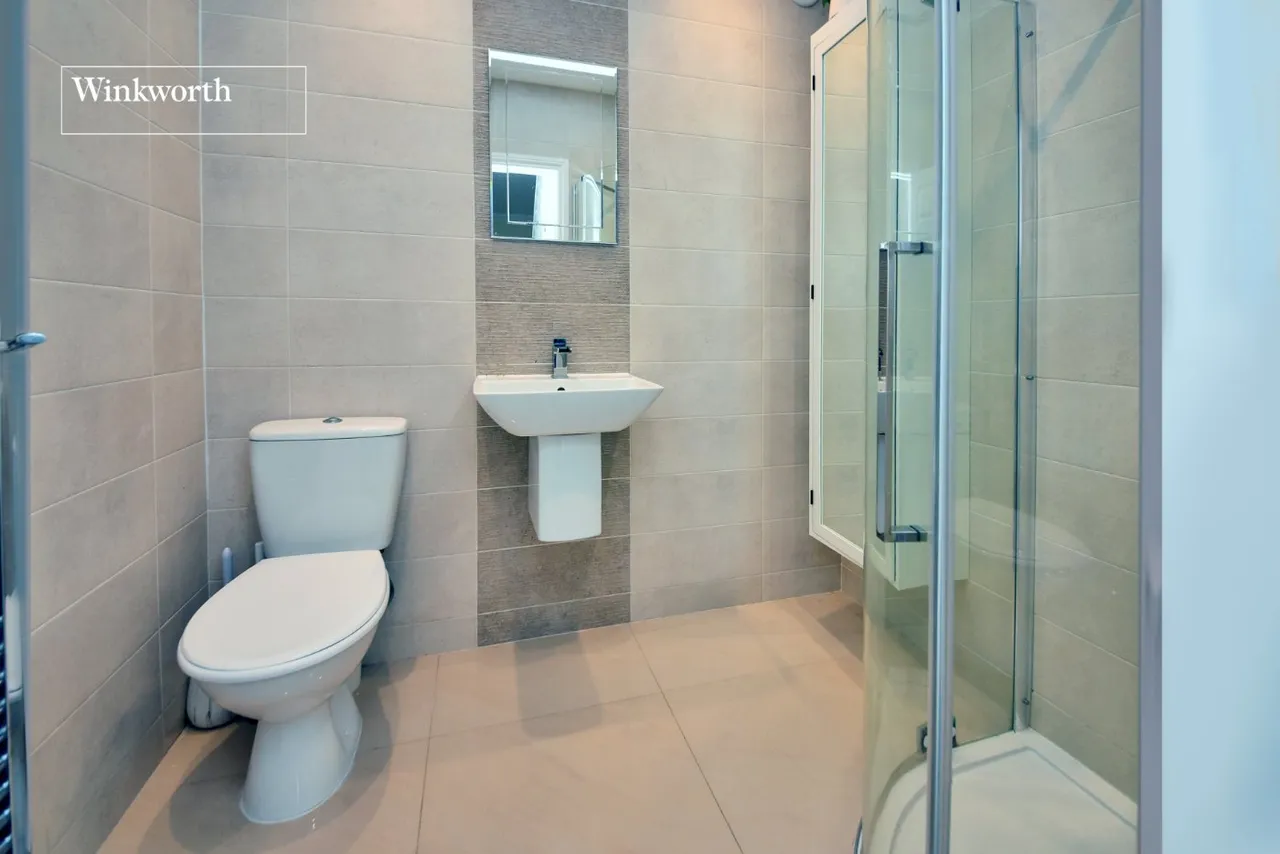 Hilldale Road, Cheam, SM1, photo 16