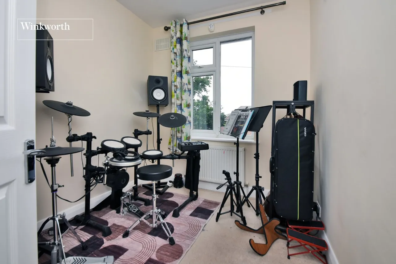 Hilldale Road, Cheam, SM1, photo 15