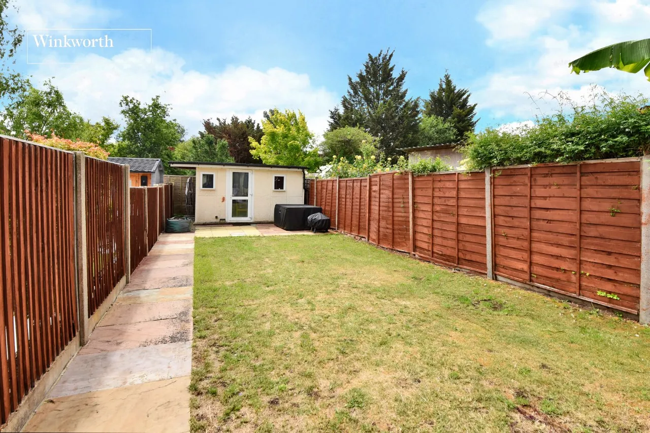 Hilldale Road, Cheam, SM1, photo 11