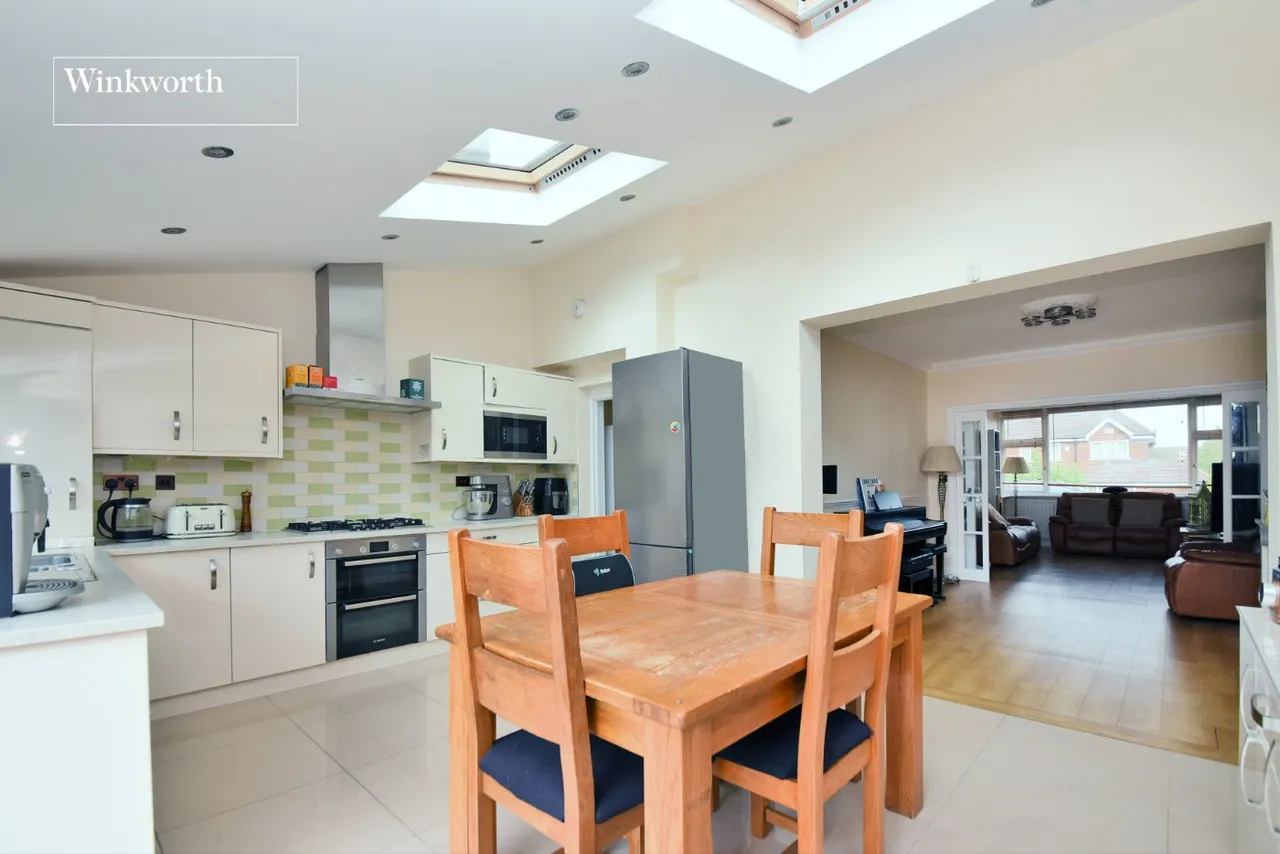 3 bed house for sale, Hilldale Road, Cheam, SM1