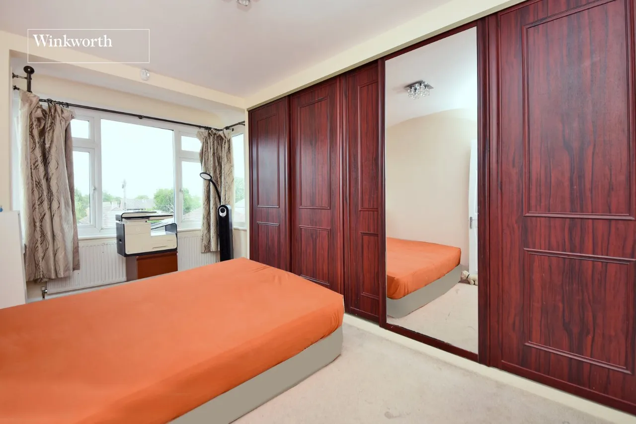 Hilldale Road, Cheam, SM1, photo 10