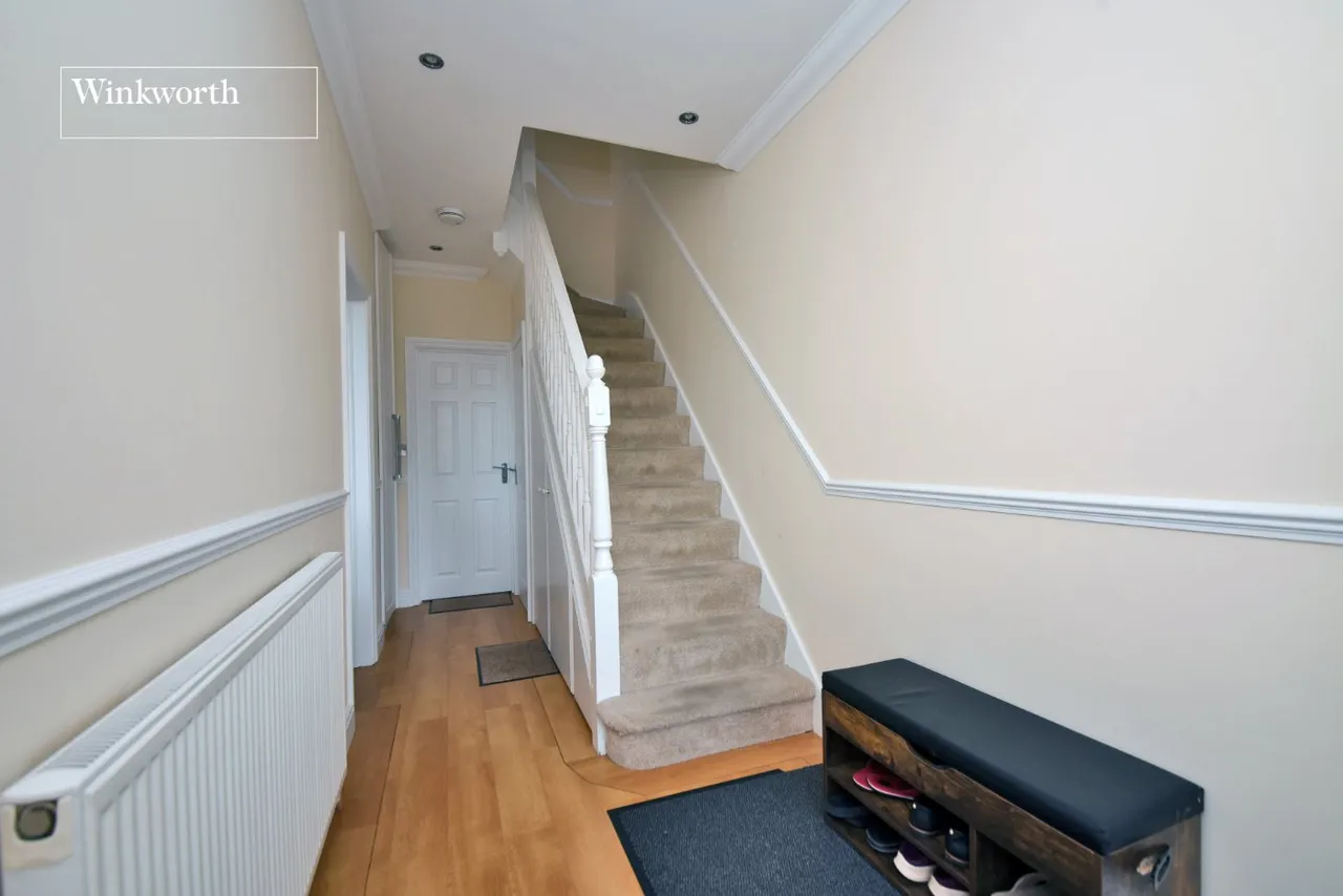 Hilldale Road, Cheam, SM1, photo 13