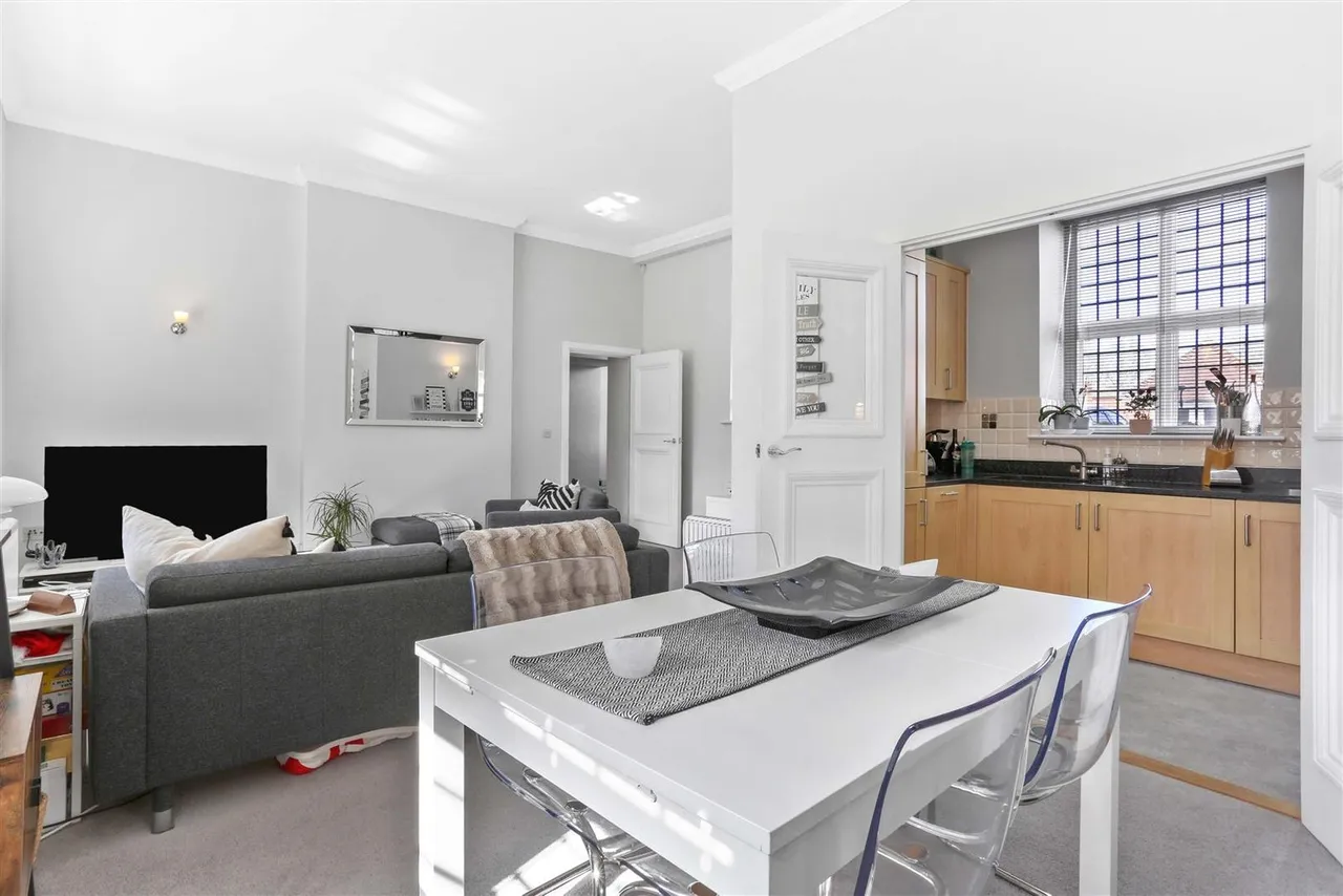 Elizabeth Drive, Banstead, SM7 2FD, photo 8