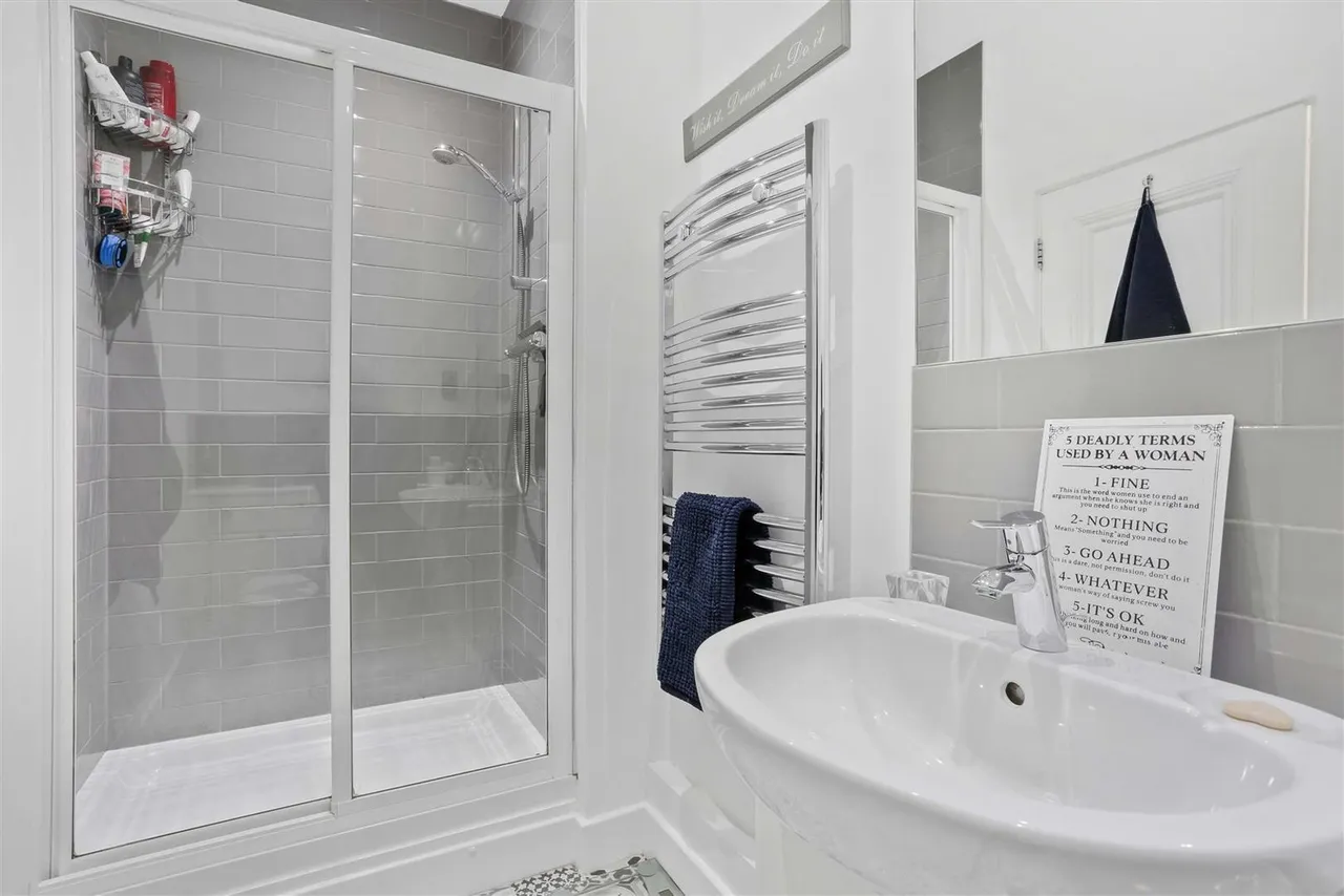 Elizabeth Drive, Banstead, SM7 2FD, photo 12