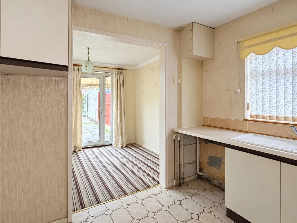 Chase Avenue, Cheslyn Hay, WS6, photo 16