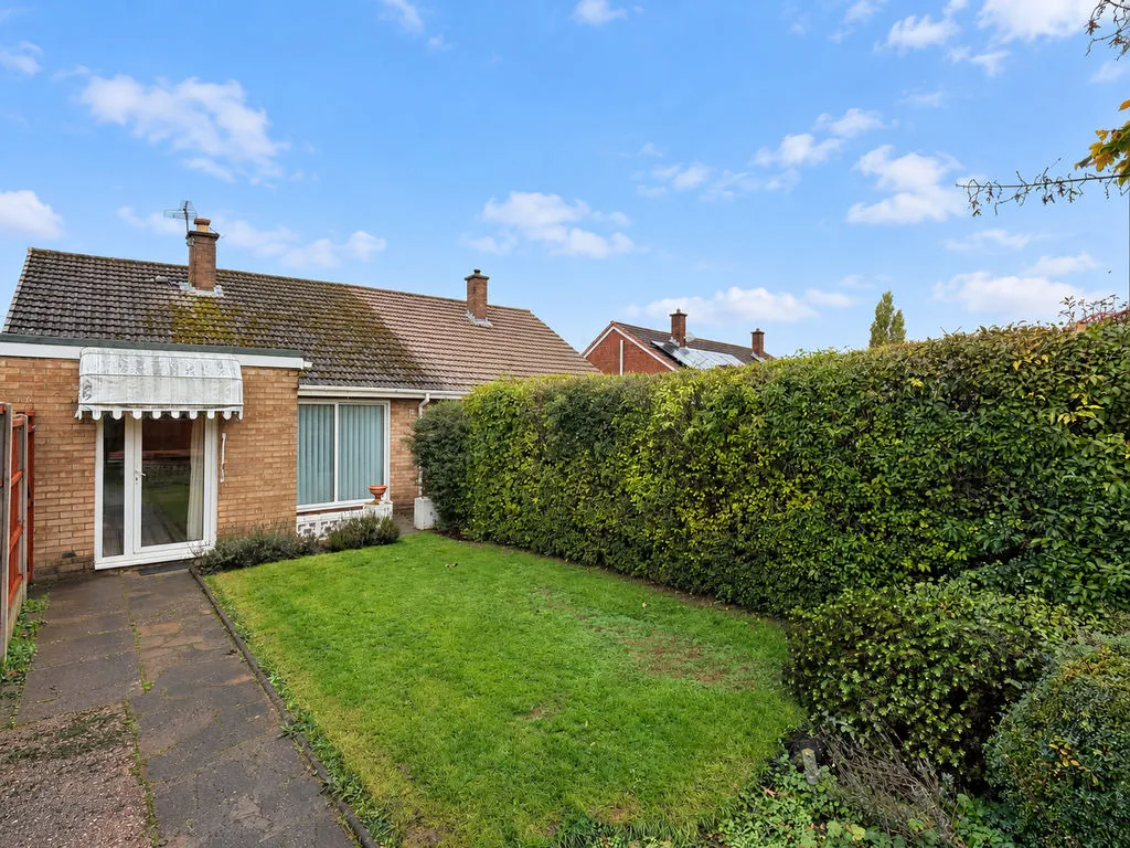 Chase Avenue, Cheslyn Hay, WS6, photo 21