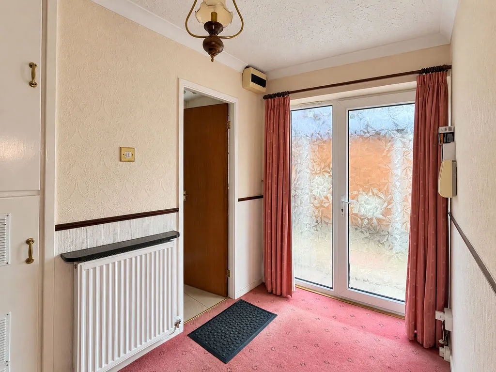 Chase Avenue, Cheslyn Hay, WS6, photo 5