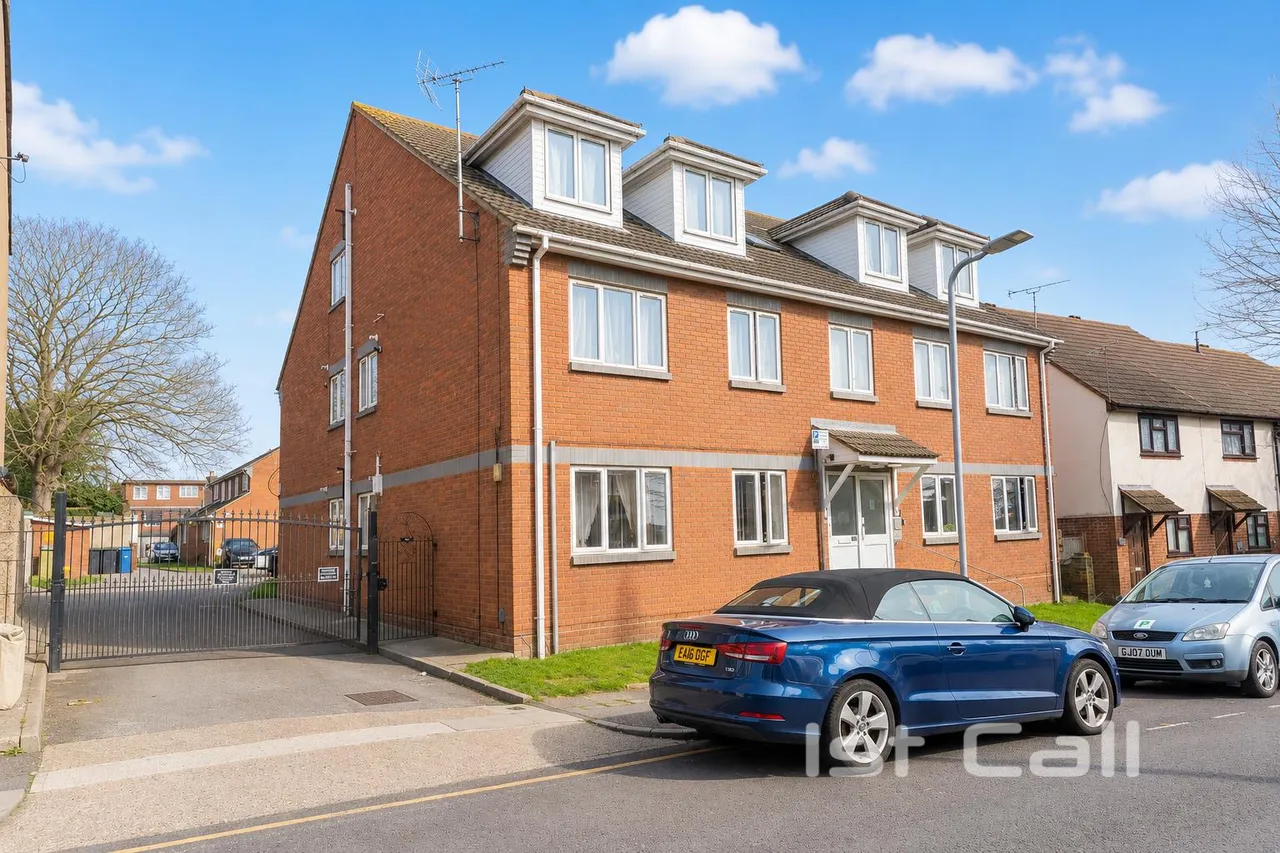 2 bed flat for sale, Pleasant Road, Southend On Sea