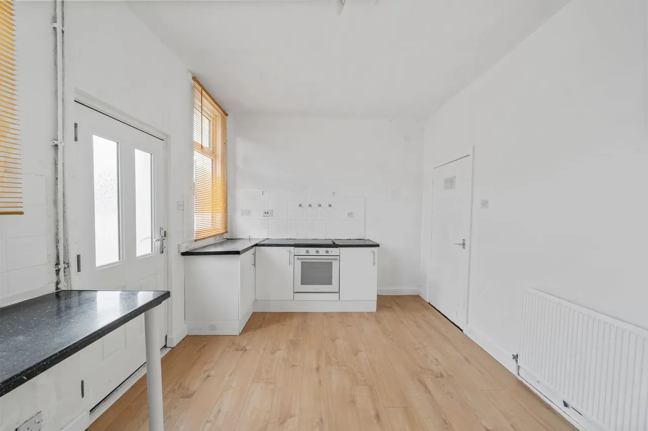 Glebe Street, Leigh, WN7, photo 5