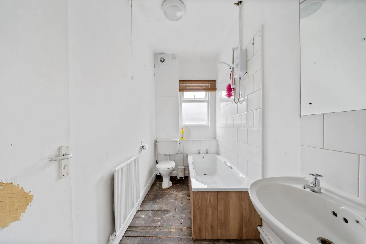 Glebe Street, Leigh, WN7, photo 12
