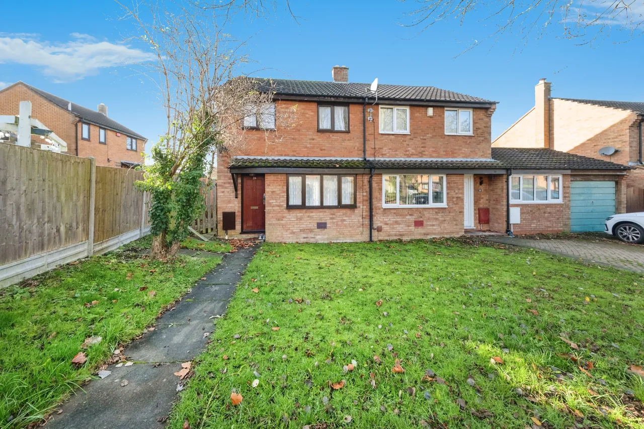 3 bed house for sale, Trueman Place, Oldbrook, MK6