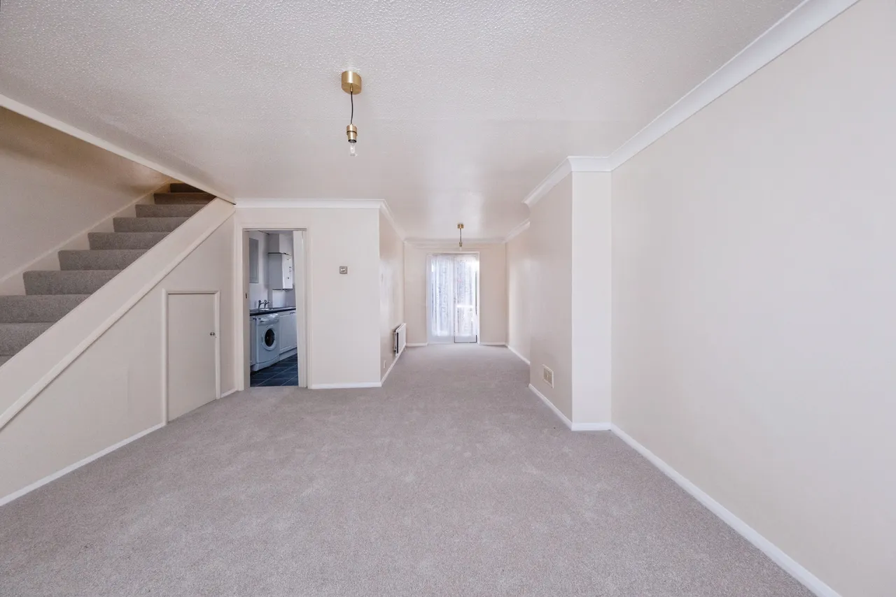 Trueman Place, Oldbrook, MK6, photo 4
