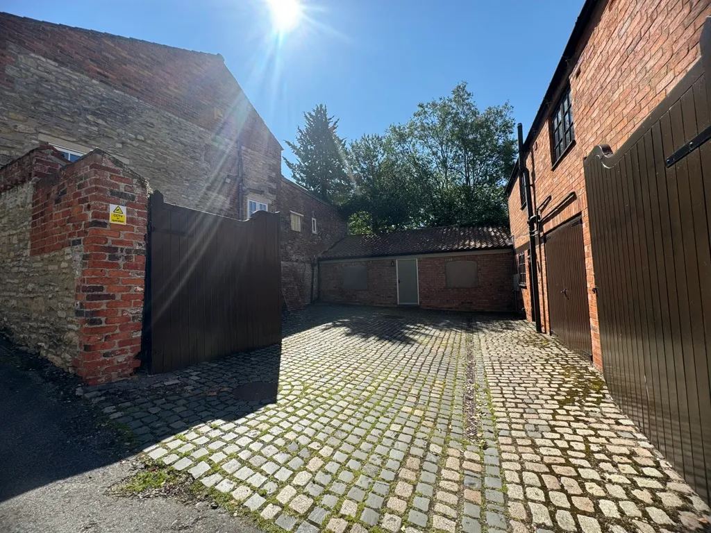 High Street, Kirton Lindsey, DN21, photo 39