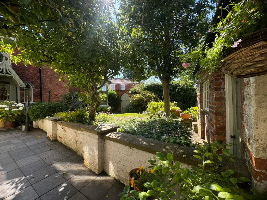 High Street, Kirton Lindsey, DN21, photo 28