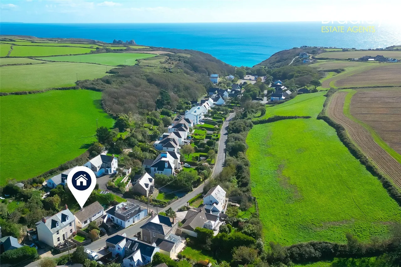 3 bed property for sale, Porthcurno, St. Levan, TR19