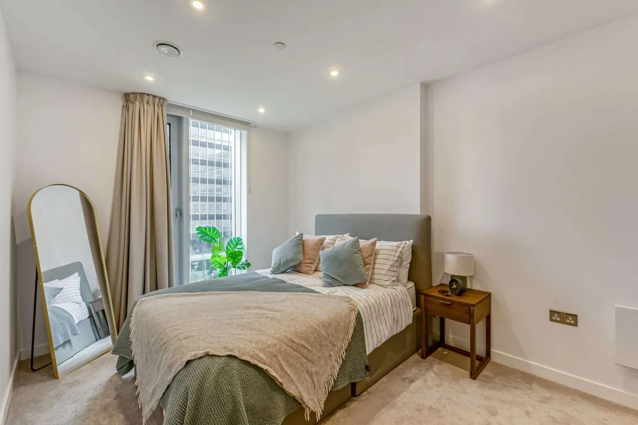 New Vic, Corporation Street, Manchester, Greater Manchester, M4 4DZ, photo 6