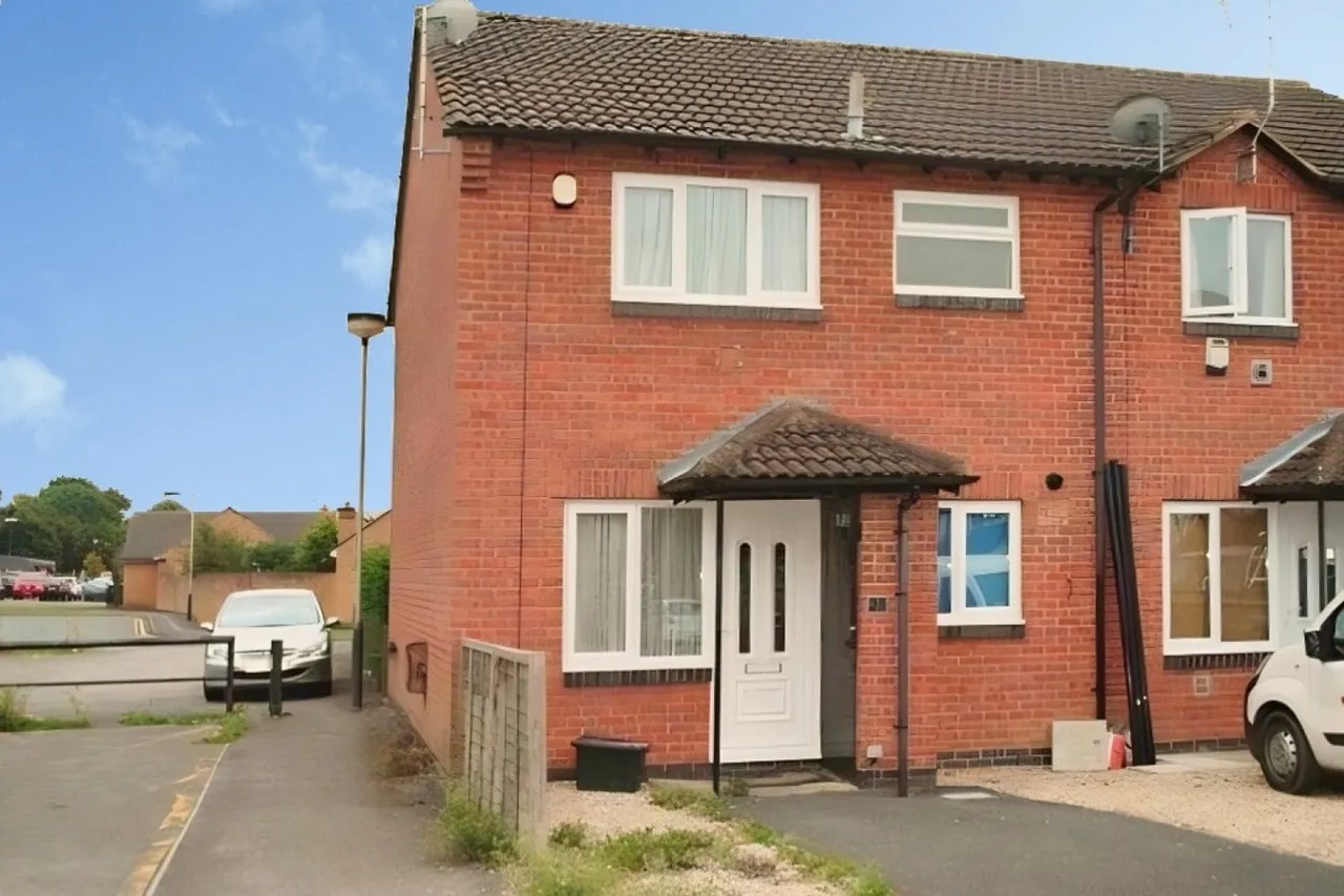 1 bed house for sale, Willowbrook Drive, Cheltenham, GL51