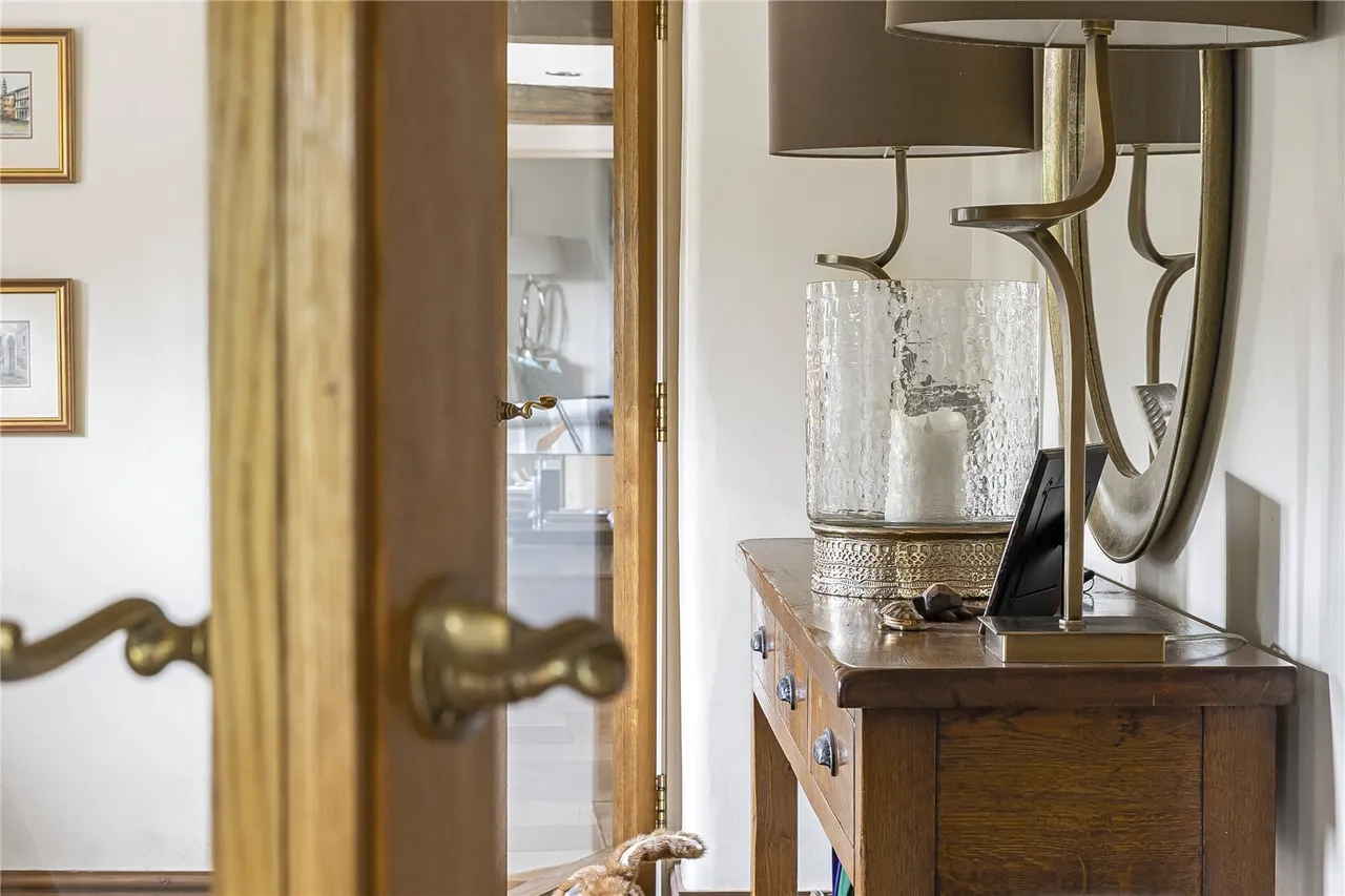 Upper Harlestone, NN7, photo 11