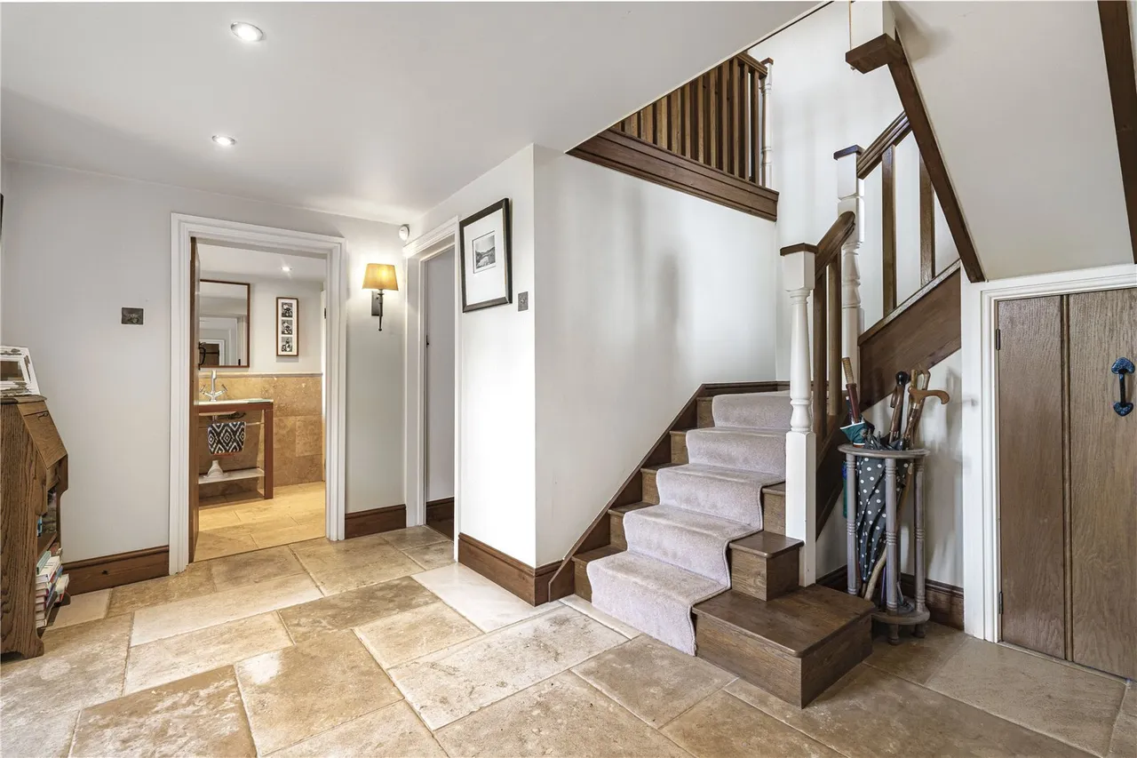 Upper Harlestone, NN7, photo 16