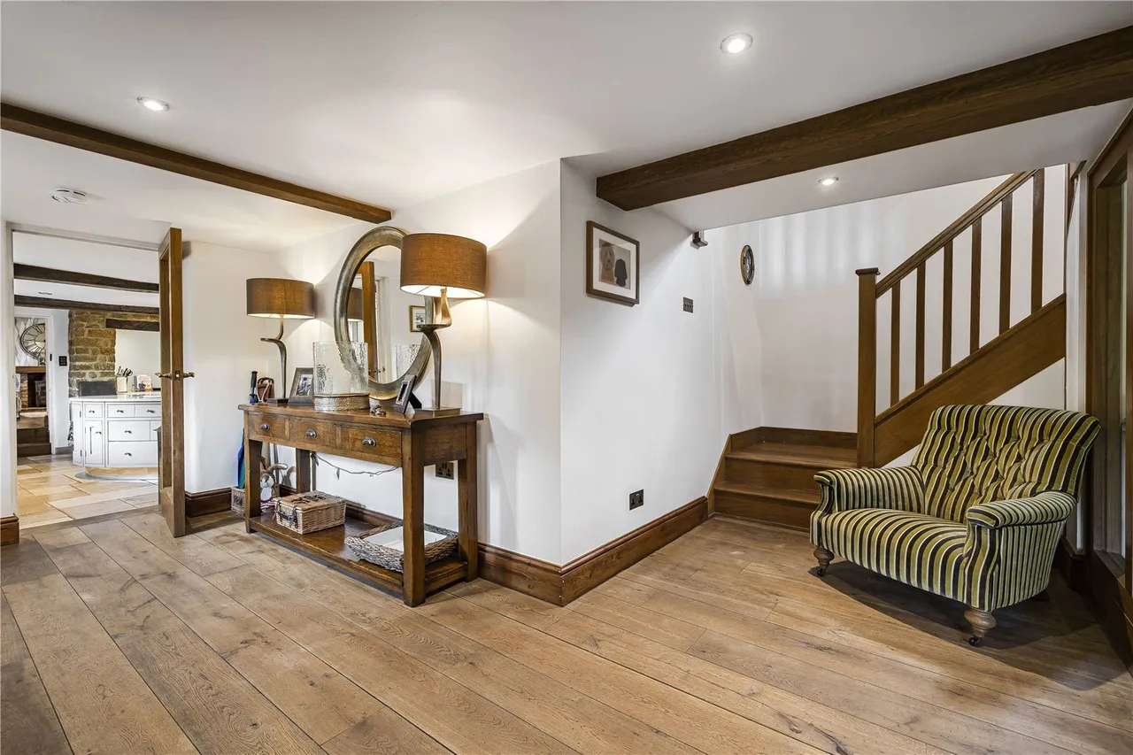 Upper Harlestone, NN7, photo 10