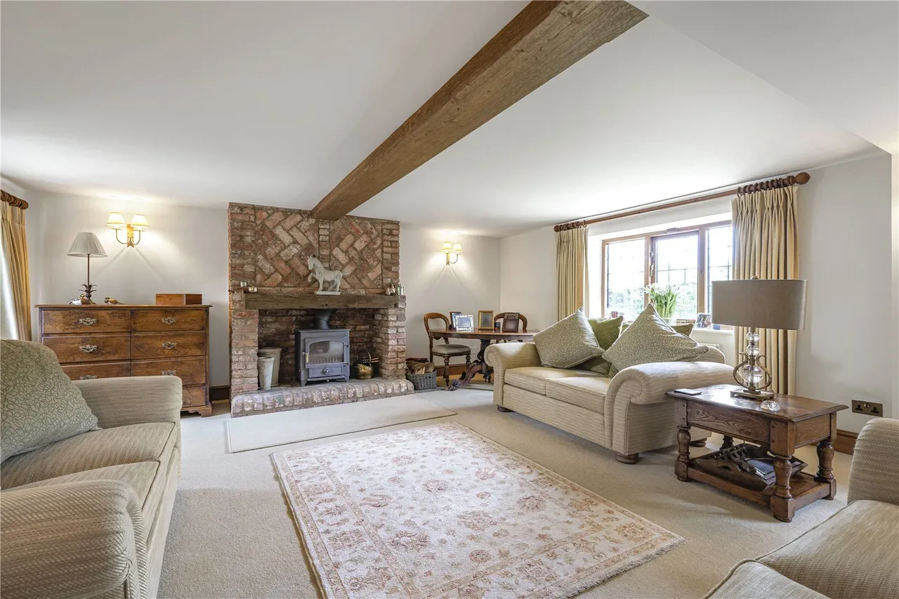 Upper Harlestone, NN7, photo 12