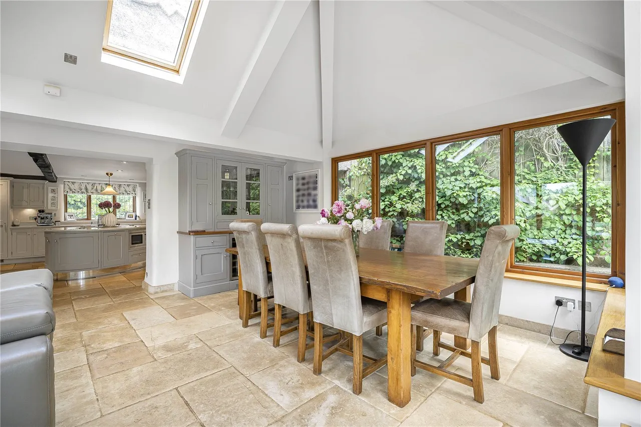 Upper Harlestone, NN7, photo 8