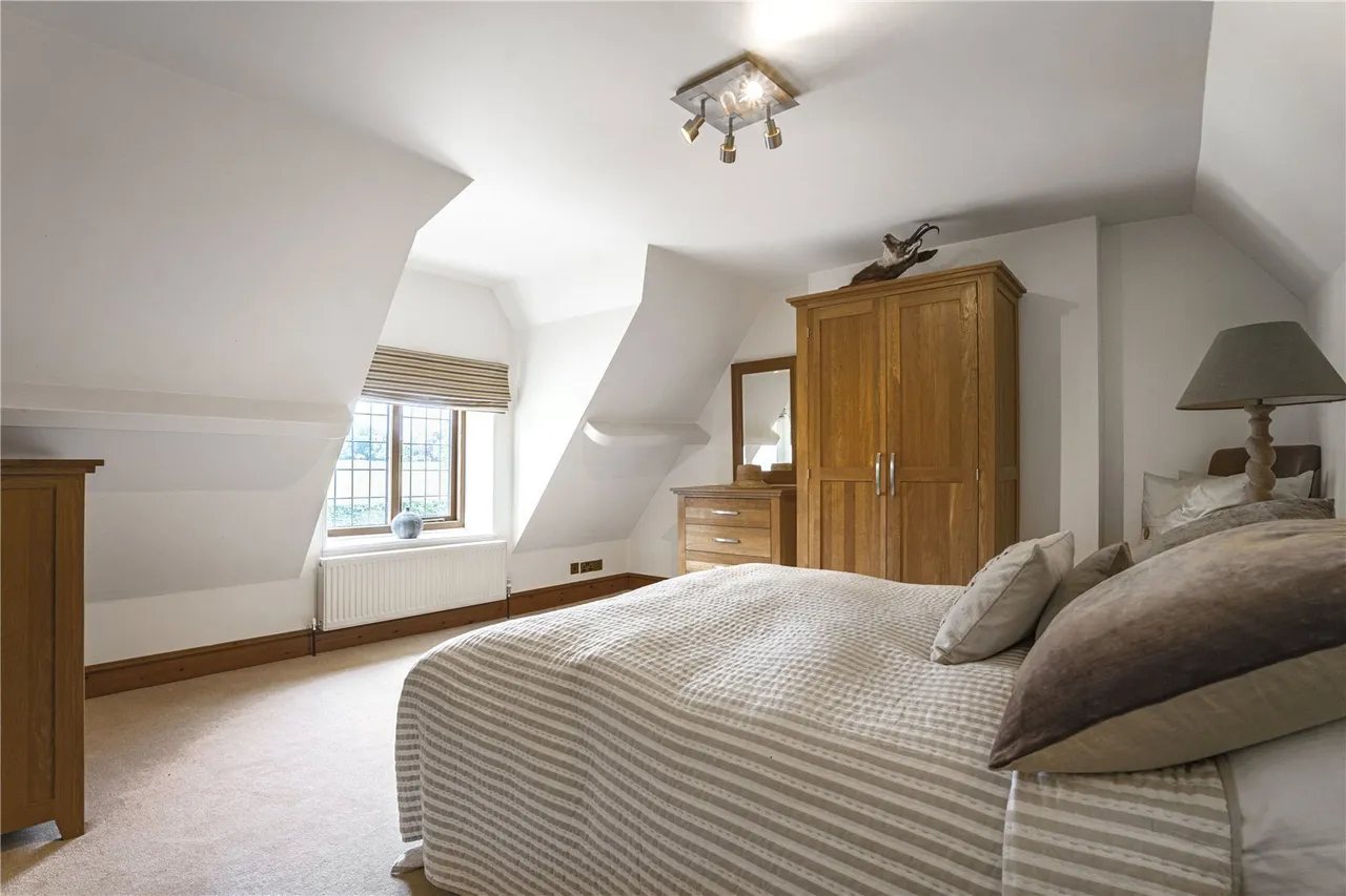 Upper Harlestone, NN7, photo 20