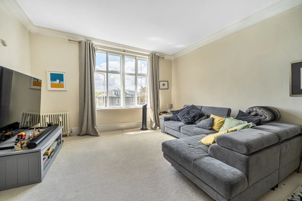 Flat 4, 29 Belsize Park Gardens, London, photo 7