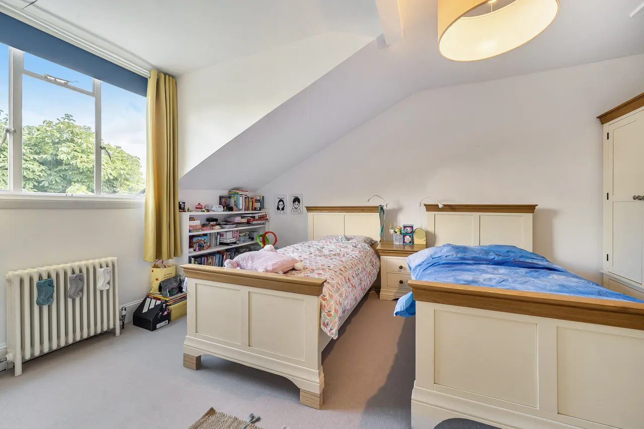 Flat 4, 29 Belsize Park Gardens, London, photo 9