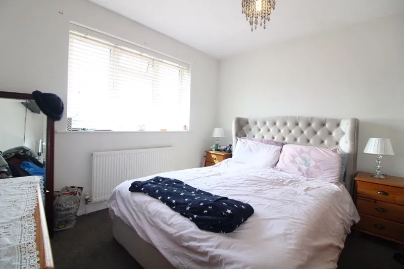 Matlock Crescent, Luton LU4 0BP, photo 5