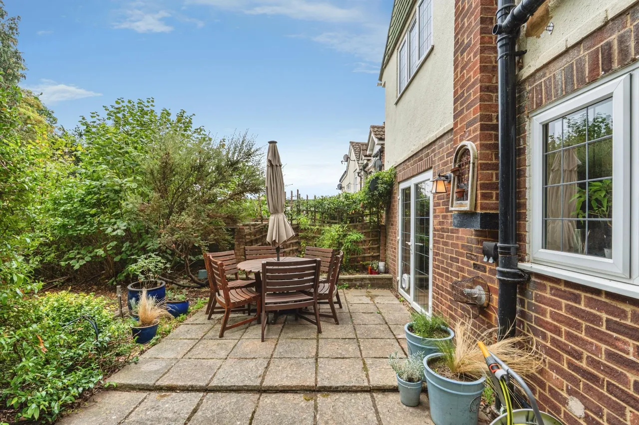 New Road, Sandhurst, GU47, photo 31