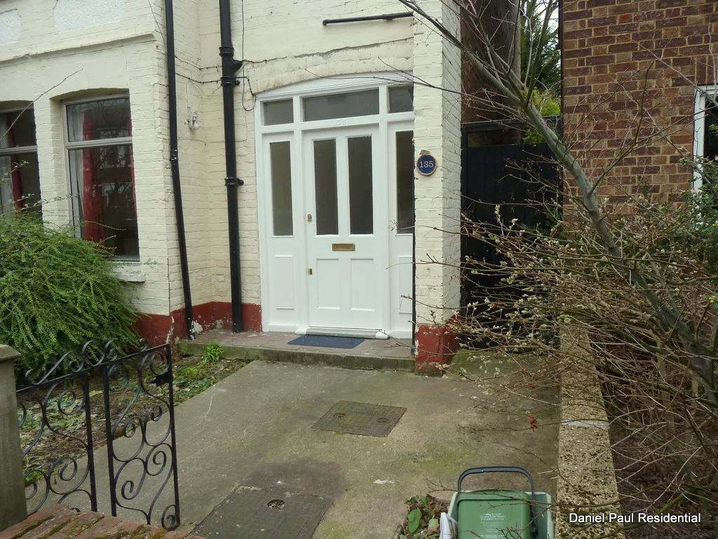 Carlyle Road, photo 13