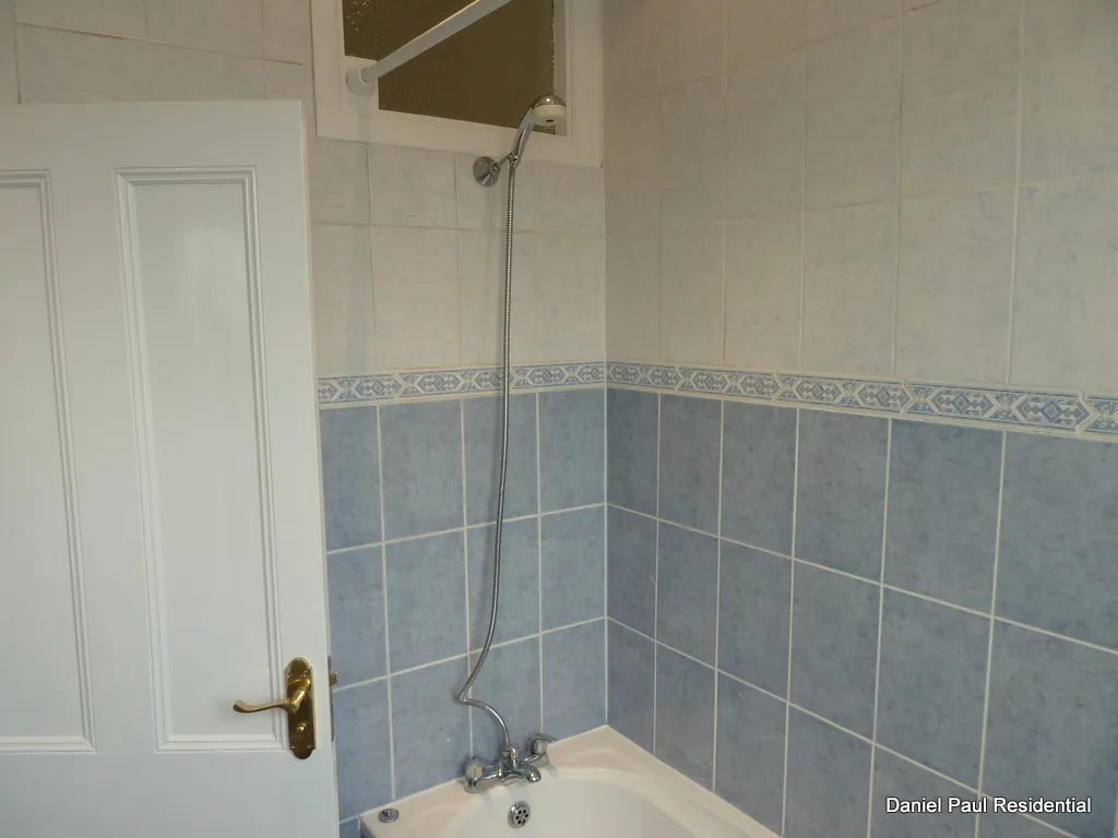Carlyle Road, photo 12