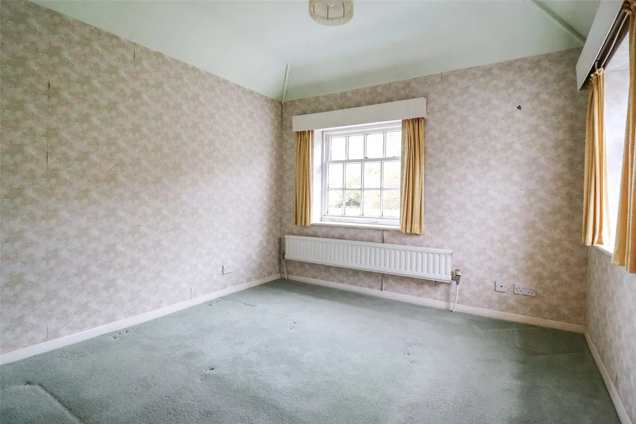 The Street, Crookham Village, Fleet, Hampshire, GU51 5SG, photo 13
