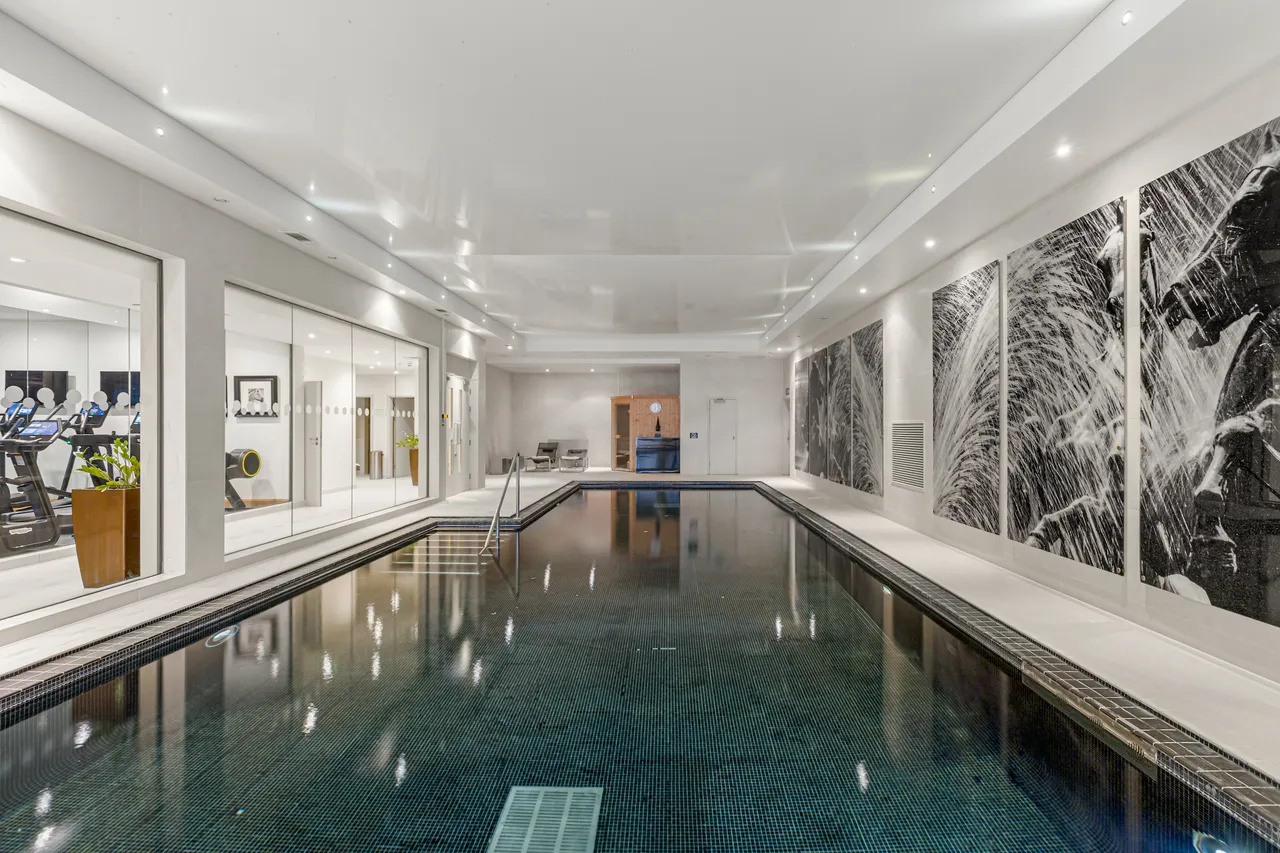 Allingham Court, The Bishops Avenue, Hampstead, London, photo 12