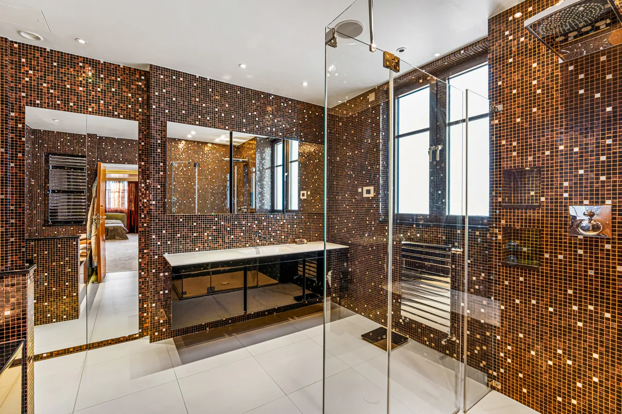 Allingham Court, The Bishops Avenue, Hampstead, London, photo 9