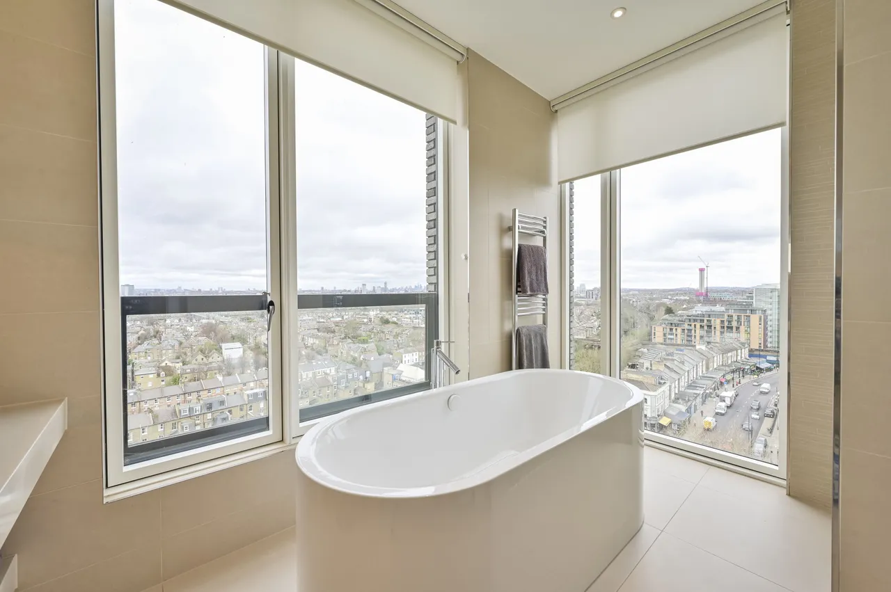 Apartment 76, 121 Upper Richmond Road, London, photo 5